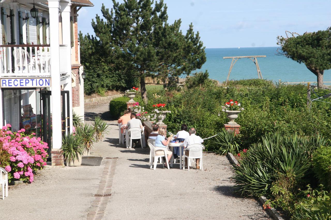 Hotel Royal Albion Mesnil-Val-Plage Exterior foto